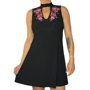 Parker&Quinn Embroidered Rose Choker Midi Tank Dress Size Small Black